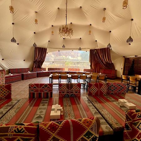 Hasan Zawaideh Camp Hotel วาดิรัม ภายนอก รูปภาพ