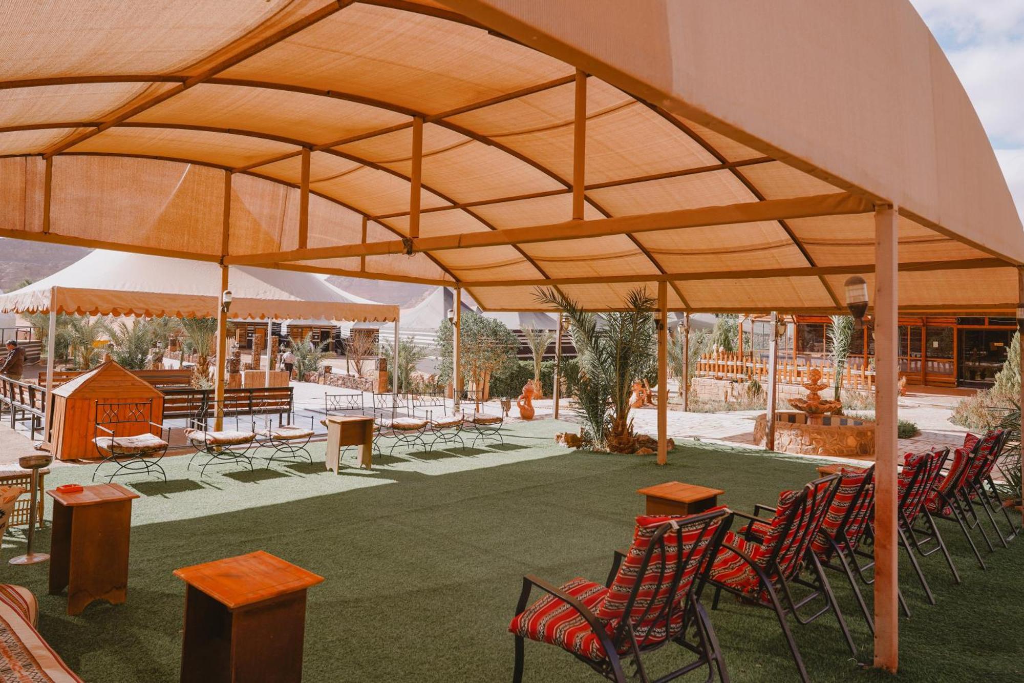 Hasan Zawaideh Camp Hotel วาดิรัม ภายนอก รูปภาพ