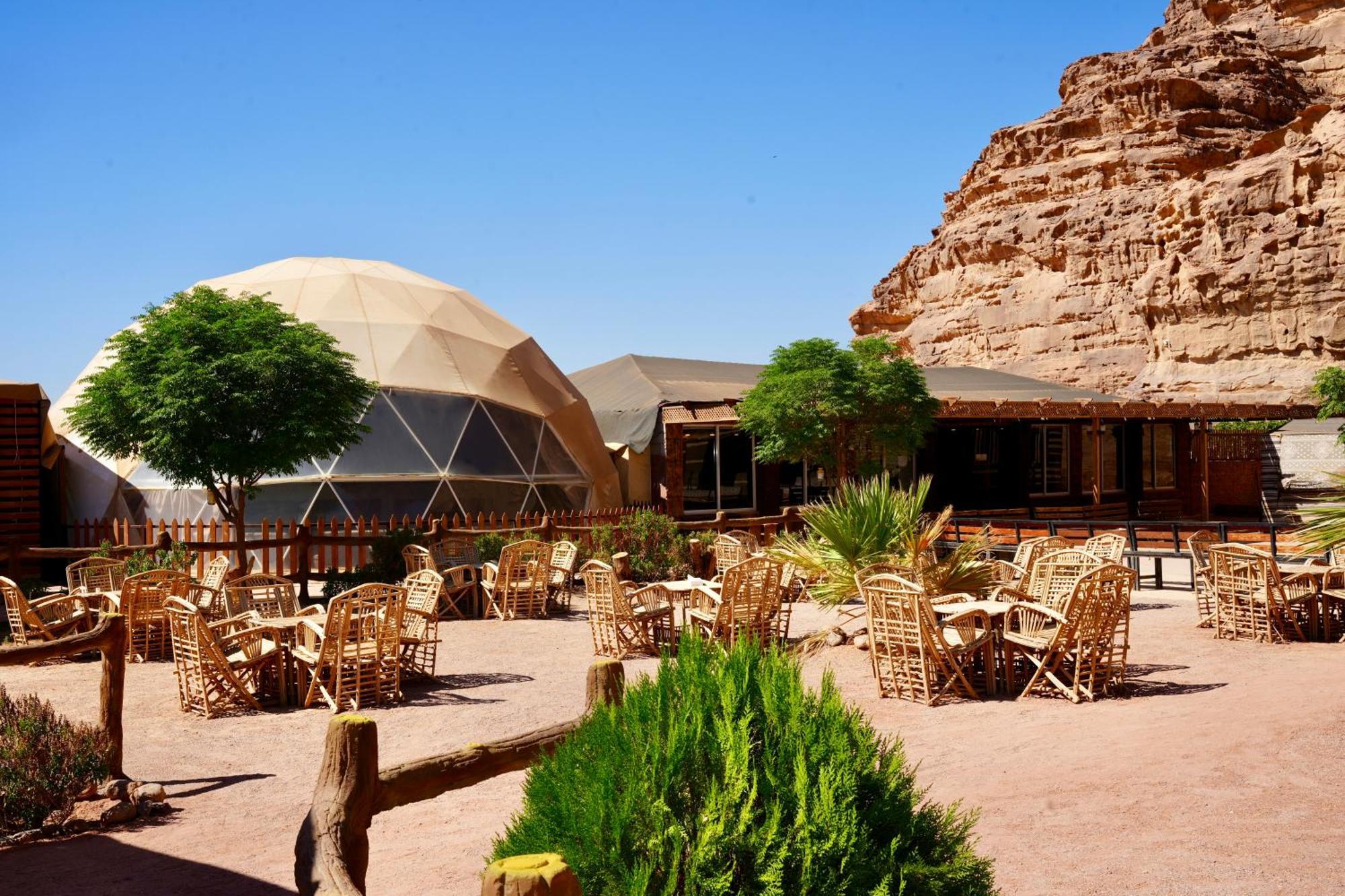 Hasan Zawaideh Camp Hotel วาดิรัม ภายนอก รูปภาพ